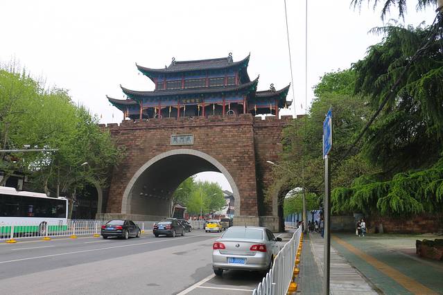 龟山公园-铁门关