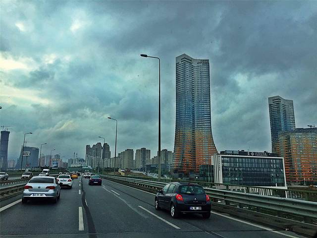 萨比哈·格克琴国际机场