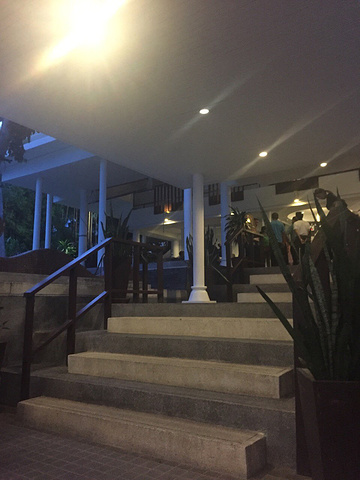 .团 坐的9c廉价航空 行程是成都-素叻他尼(万纶