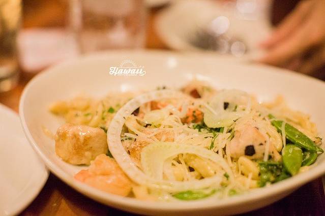 Leilani's On The Beach