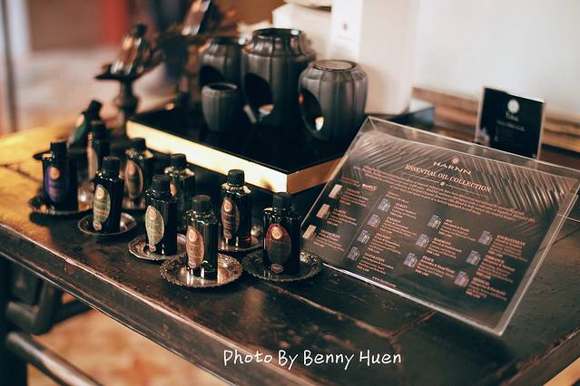 Tichaa Tearoom by HARNN