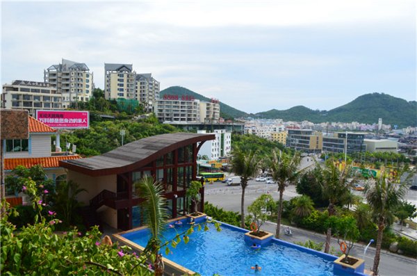 四季海庭酒店(大东海店)