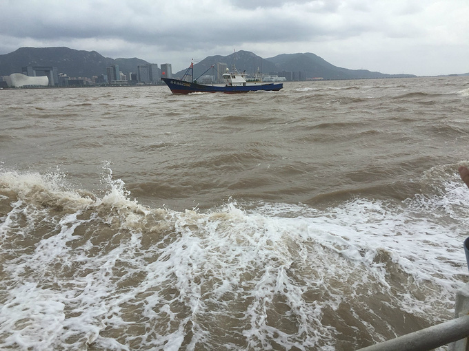 浑浊的海水,浑浊的水,浑浊的湖水(第9页)_大山谷图库