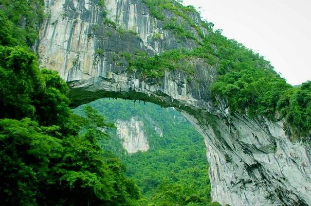 布柳河仙人桥景区