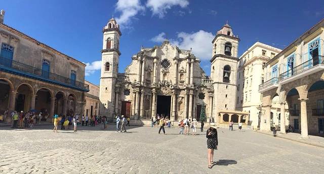 主教座堂广场 (哈瓦那)