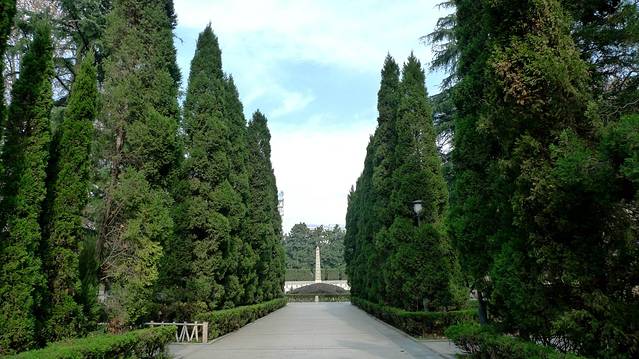 苏联空军志愿队烈士墓