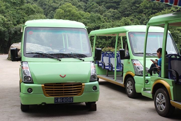 在含鄱口转车三叠泉景区是整个庐山景区中最艰辛的要最少预留半天时间