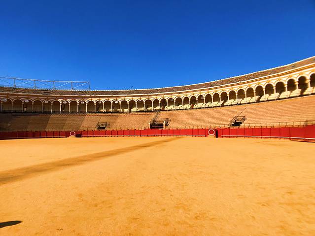 皇家骑士聚乐部斗牛场