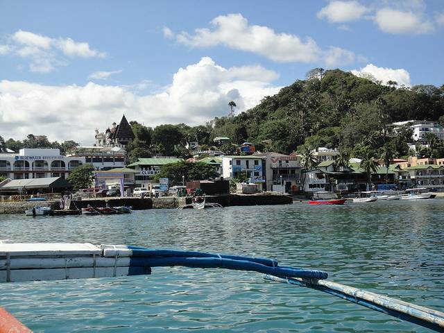 加莱拉港白沙滩