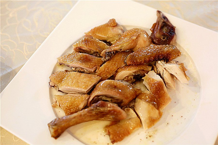 广州市"百佳餐饮"企业称号,2006年被授权为"从化五道菜"推荐接待单位