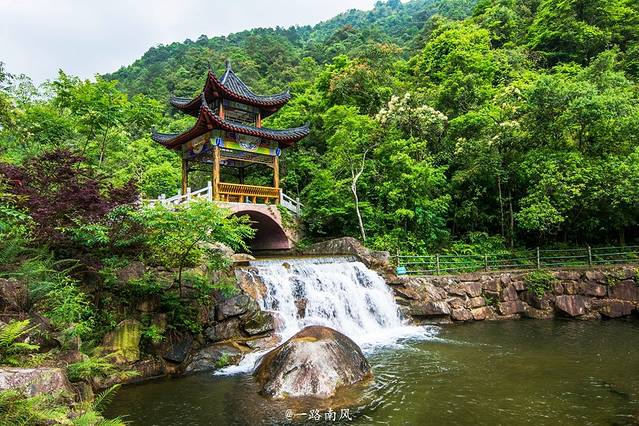 十八水原生态景区