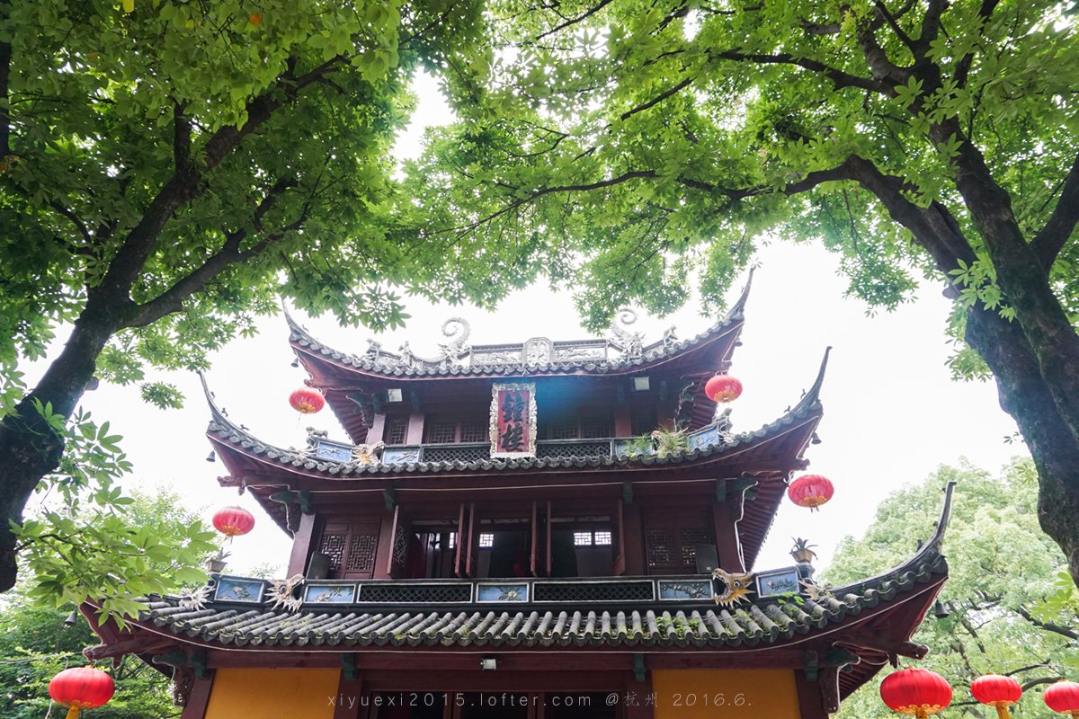 西湖十景之南屏晚钟 [10元]结束了下午的草坪婚礼,距离吃饭还有一段