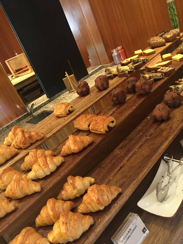 金茂三亚亚龙湾丽思卡尔顿酒店·海边西餐厅·海鲜烧烤·现场乐队·浪漫海景