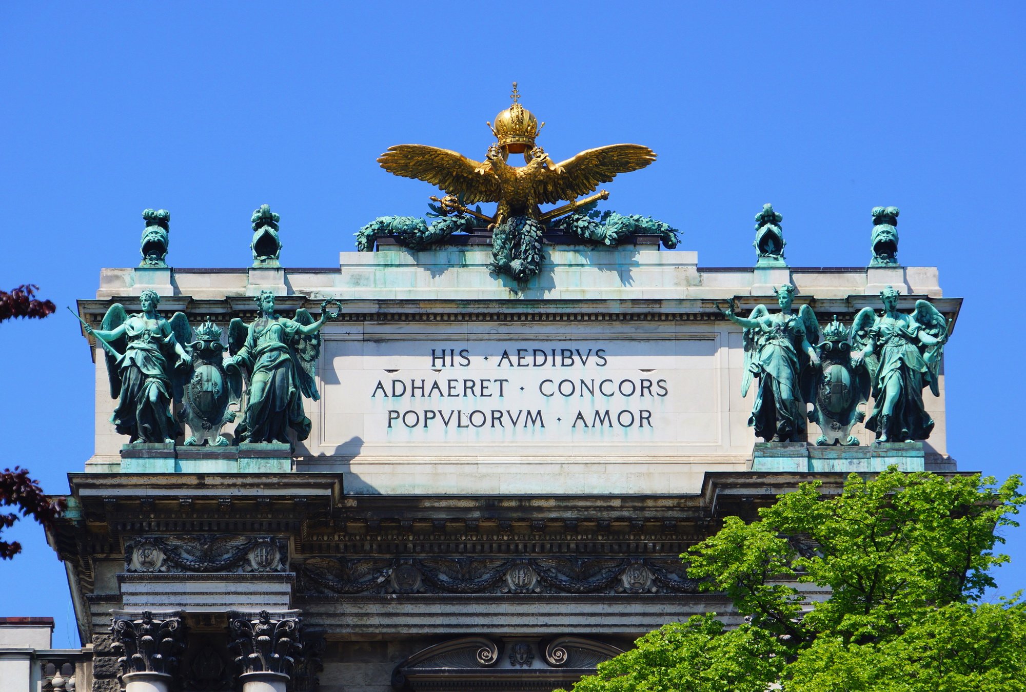 2019奥地利国立图书馆游玩攻略,紧邻霍夫堡皇宫的奥地利国家...【去哪