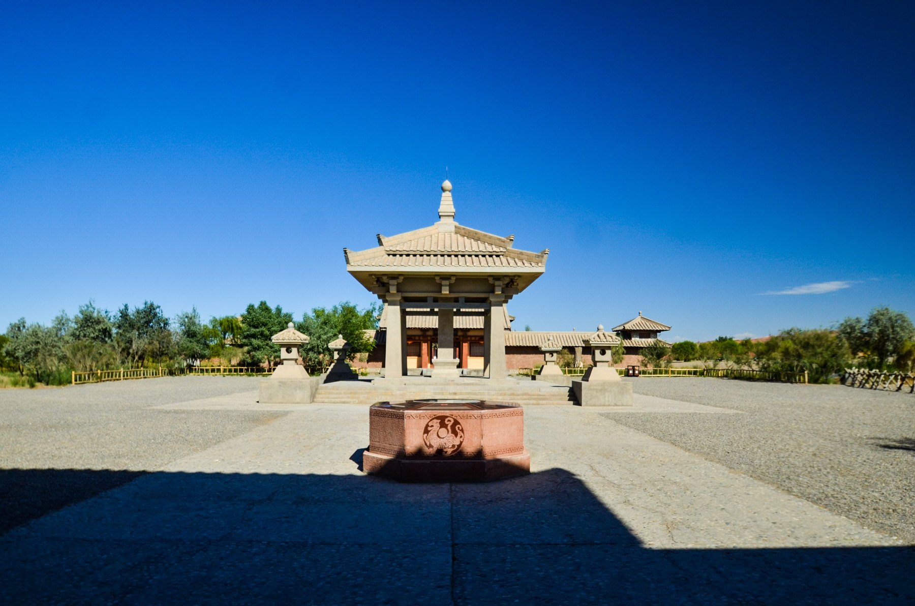 景区尽头的阳关烽燧处,这里便是阳关古迹的所在处,可以拍照留影,千年