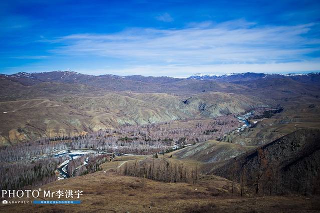 中哈边界大峡谷