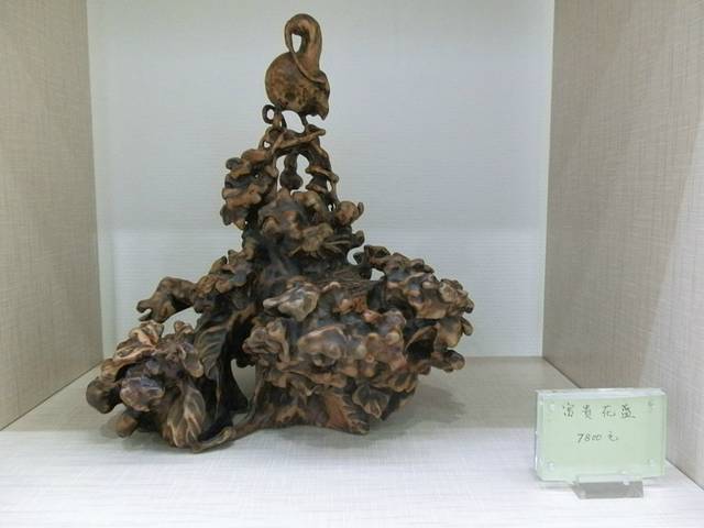 松花湖浪木艺术馆