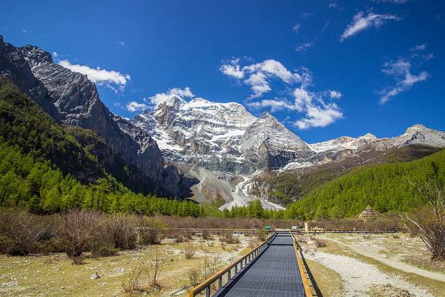 甘孜稻城亚丁景区-仙乃日