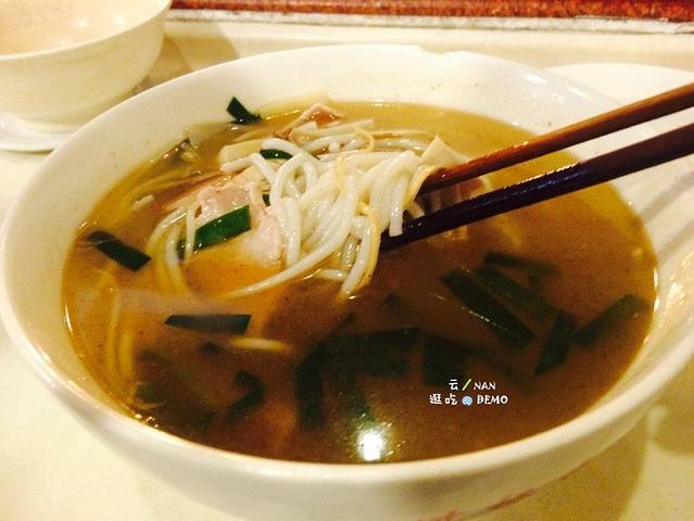 建新园过桥米线(金碧广场店)