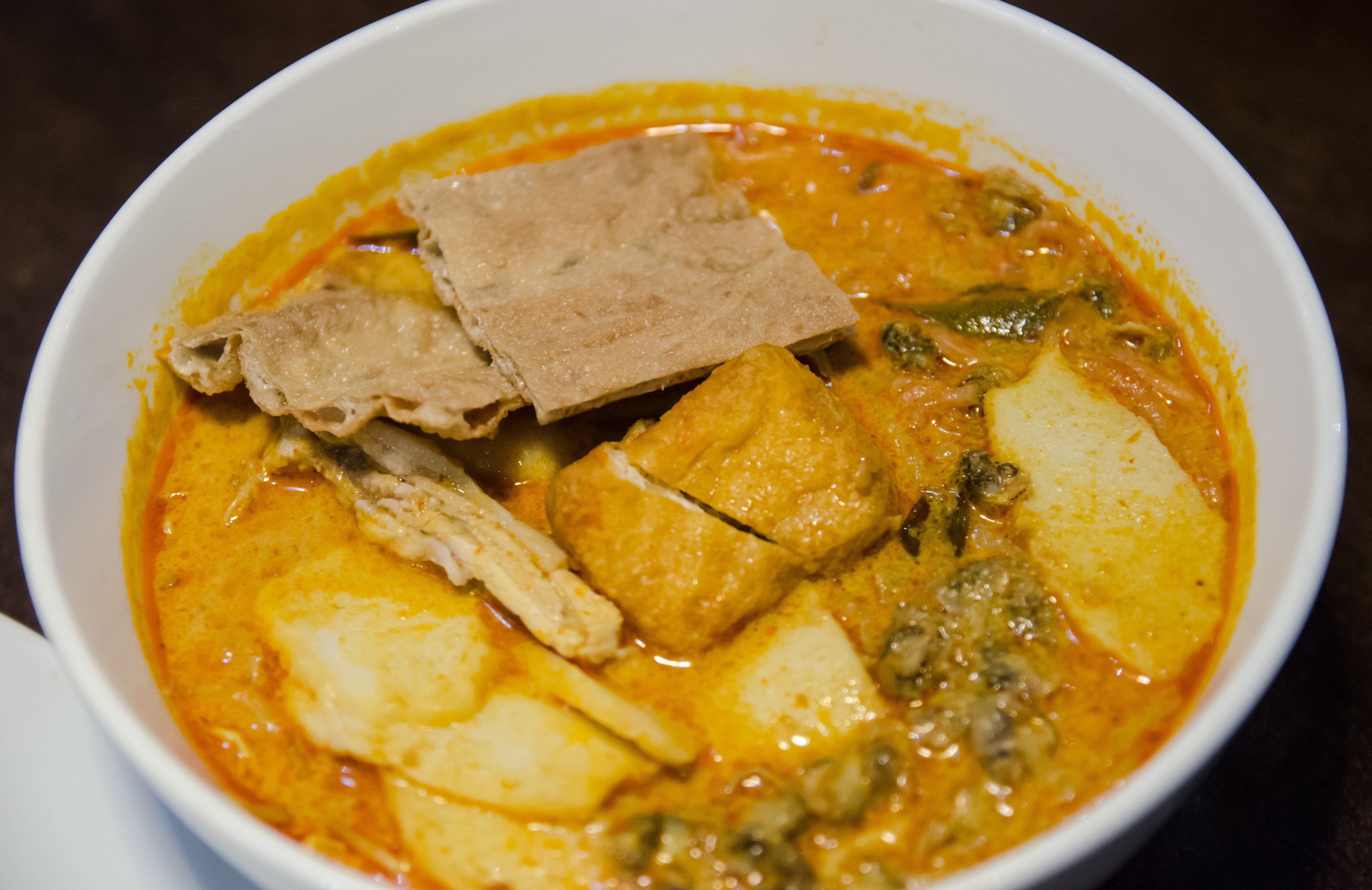 叻沙又称喇沙(马来语:laksa),是一道起源于马来西亚的面食料理,为