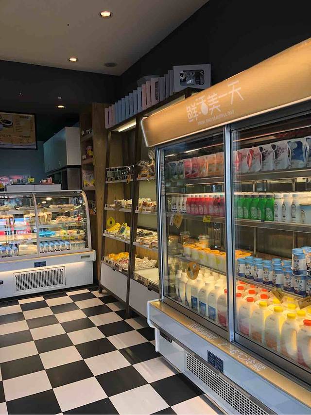 一鸣真鲜奶吧(灯塔街店)