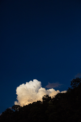 这个应该是这里的标志性地点了.