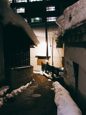 这天早早的爬起来奔去日本第一的草津温泉啦~