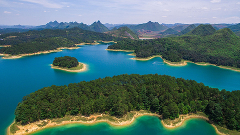 丘北摆龙湖景区图片