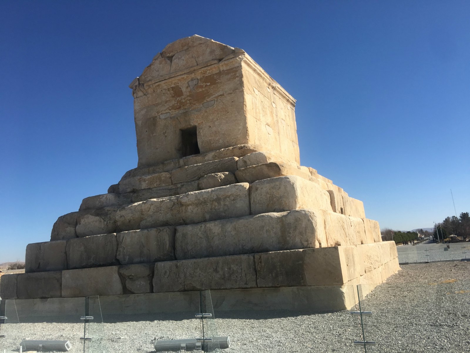 居鲁士大帝陵寝近景