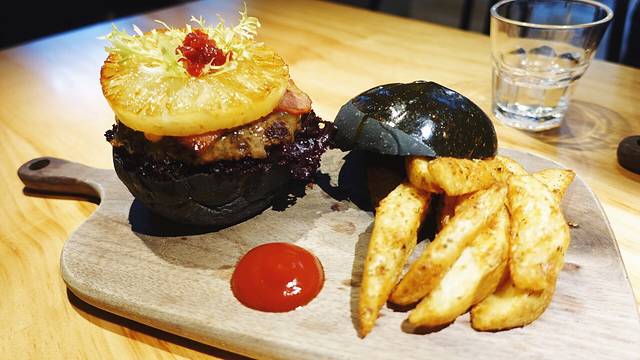 百万万BRAVO(厦大沙坡尾店)