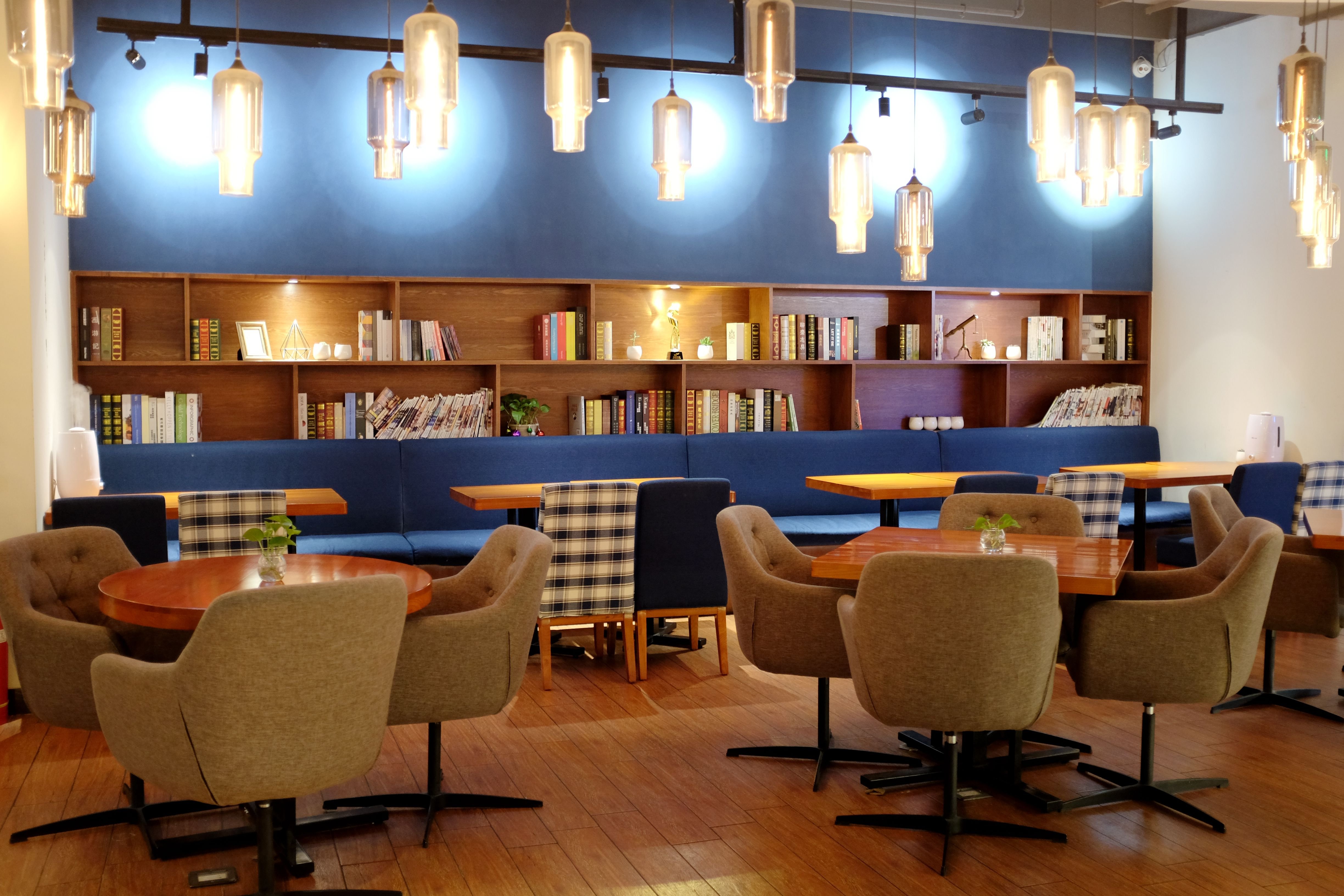 2019strasbourg 思特堡美食餐厅,甜度非常高.周边写字楼和吃.