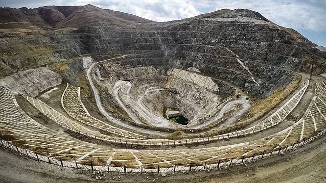 新疆阿勒泰可可托海三号坑景点