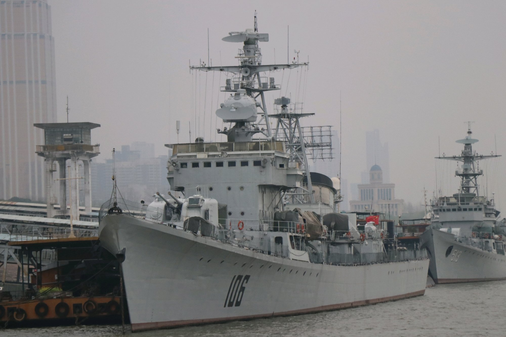 有军舰 这个东西只在青岛见到过,这次见到实战的了嘛