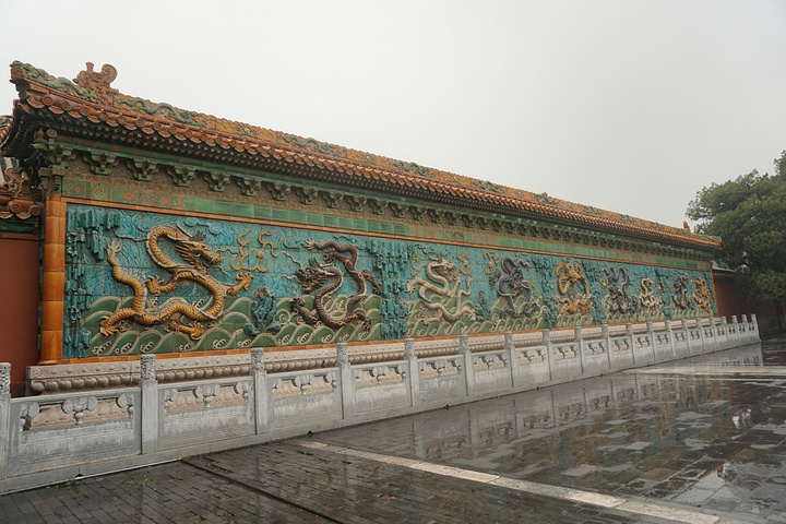 太极门的九龙壁一个有故事的壁画古人的工艺可以假乱真养性殿在修葺