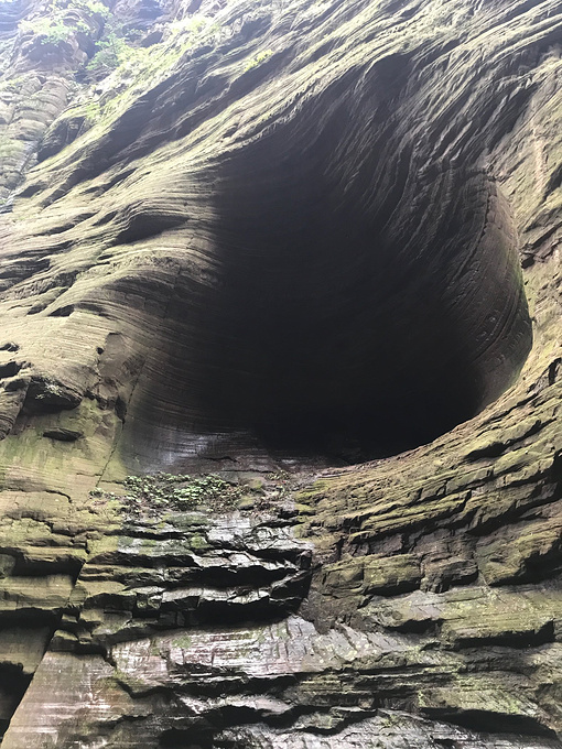 佛光罗汉崖图片