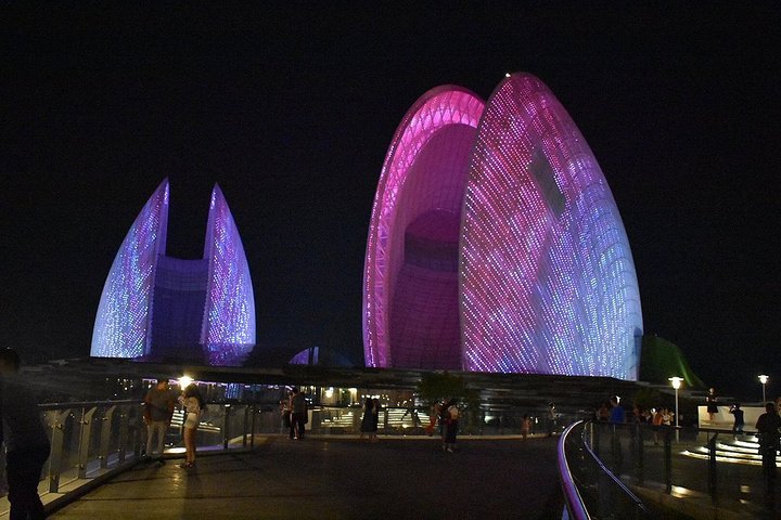 关于珠海渔女的民间传说是这样的相传远古时代有位仙