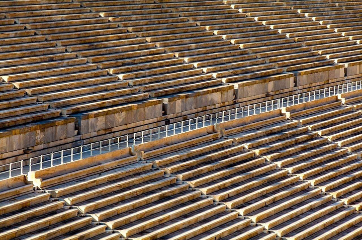 .月6日,在这里举行了第一届奥林匹克运动会,当