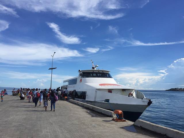 杜马盖地轮渡码头