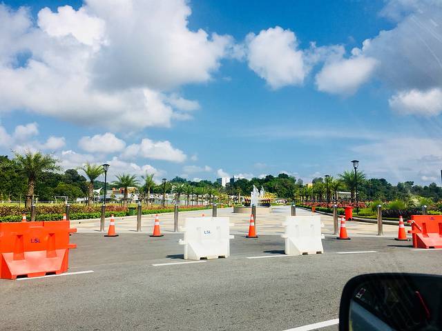 奥马尔·阿里·赛义夫丁苏丹清真寺