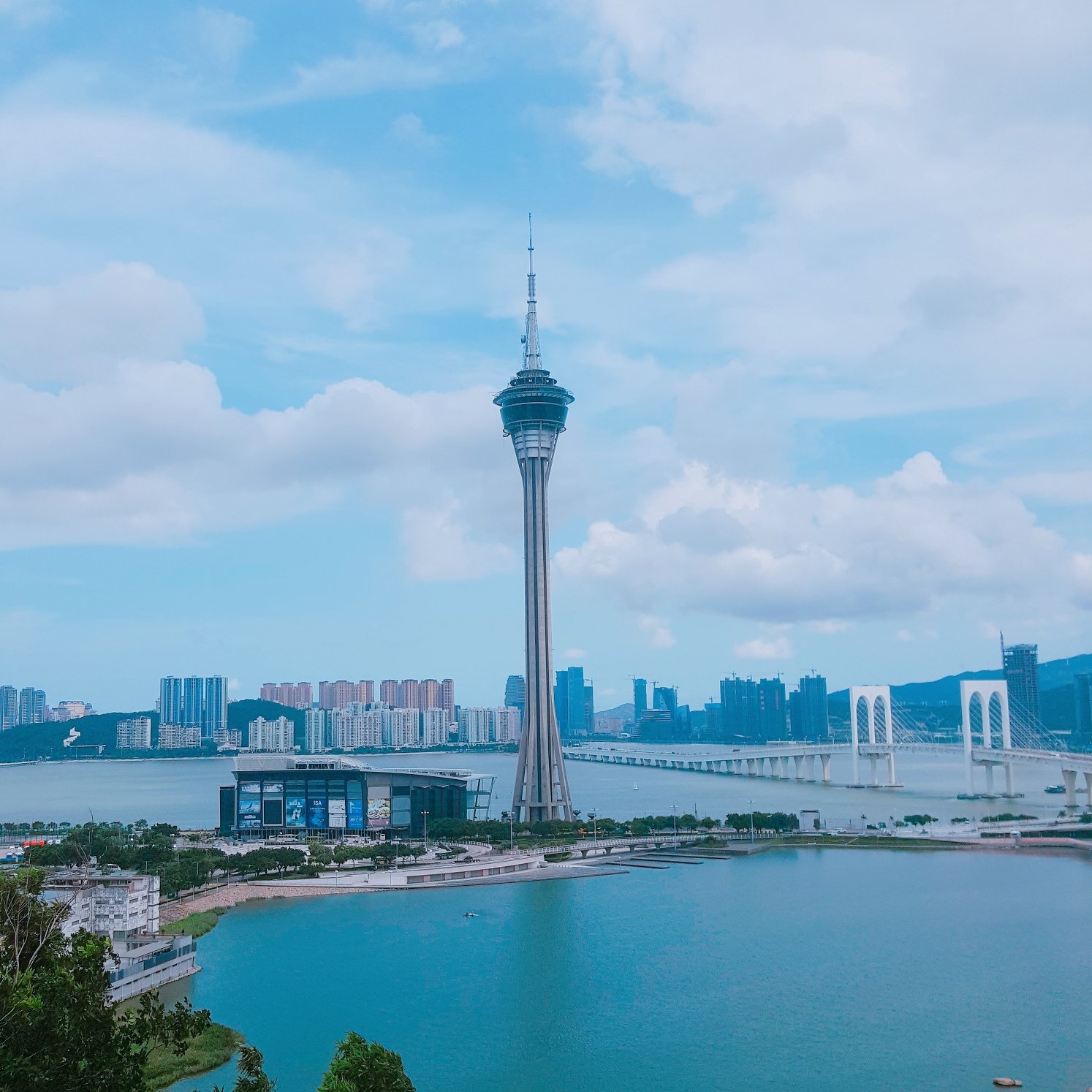 终于到了,看到了景色就知道没有白来,这里也是观看 澳门 塔的最佳位置