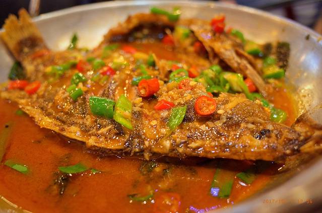 老街鱼嘴巴连锁餐饮(坡子街店)