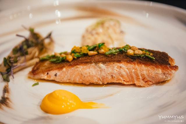 澳西亚牛扒海鲜烧烤