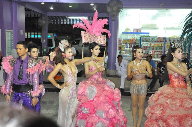 普吉西蒙人妖秀