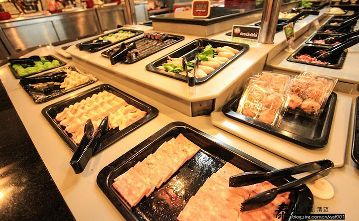 2024Hot Pot Buffet Value美食餐厅,商场一楼的美食广场有很多吃...【去哪儿攻略】
