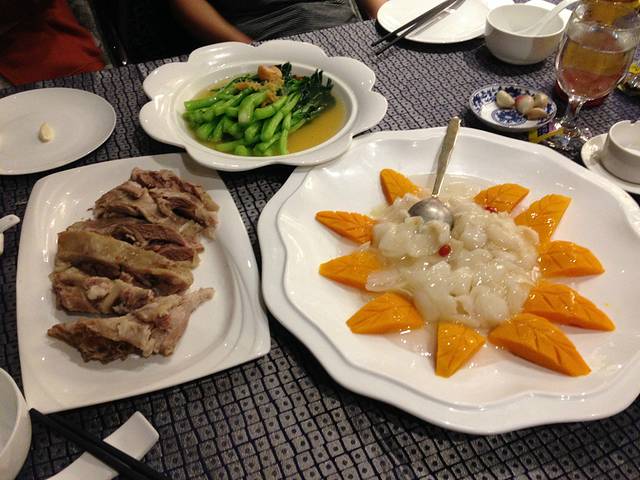 云峰清真餐厅(南滨河路店)