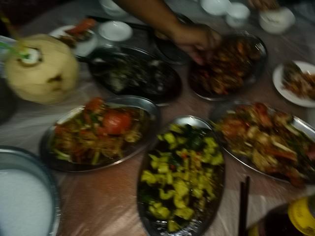 小扇贝海鲜加工店