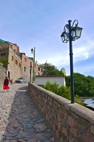 挂在天上的村庄图片