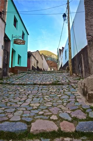 挂在天上的村庄图片