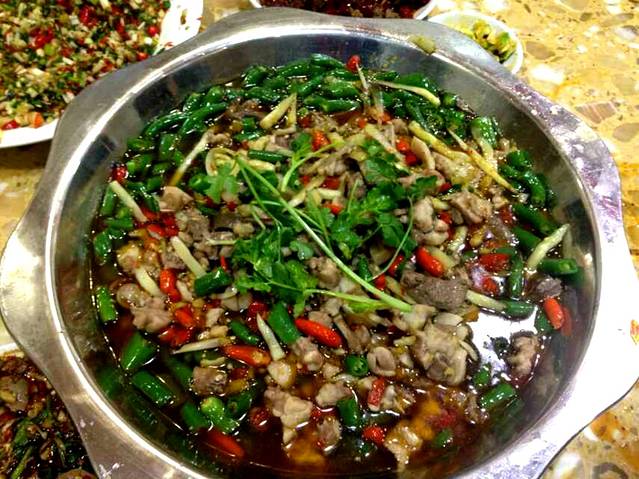 鸿鹤仔姜鲜锅兔(汇西店)