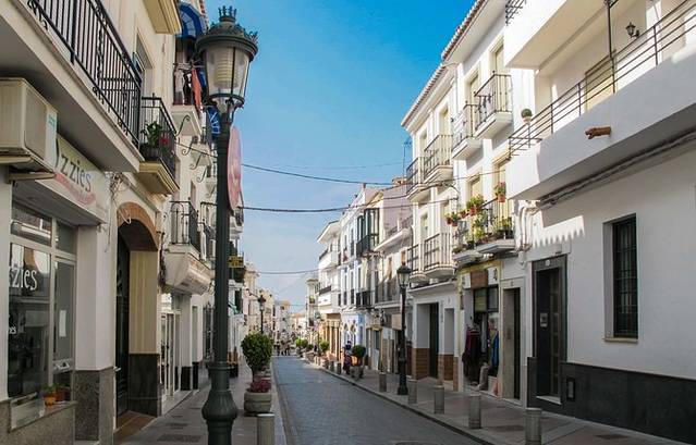 繁花落去 一地缤纷(葡萄牙,西班牙)